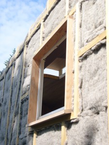 Fensterfutter aus witterungsbeständiger Lärche